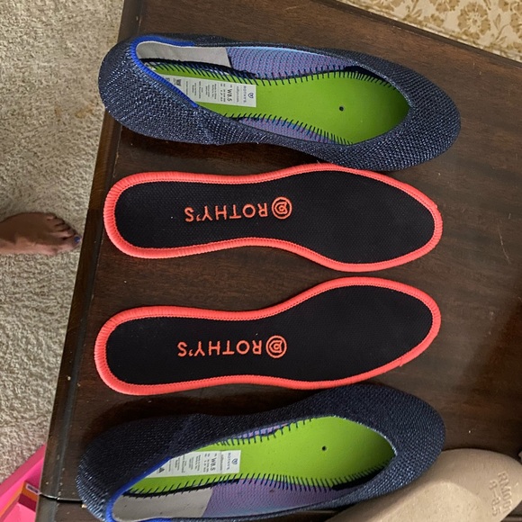 Rothy flats 8.5 Black Friday edition - Picture 2 of 5